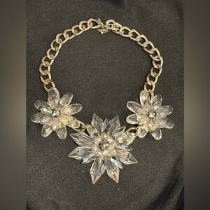 Elegant Gold and Silver Floral Necklace